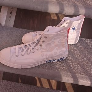 Chuck taylor England high tops